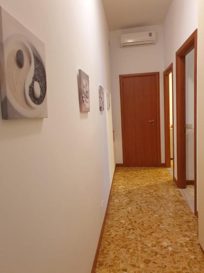 Trilocale Lido Di Roma Apartment Lido di Ostia Luaran gambar